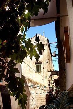 Town Couette-café