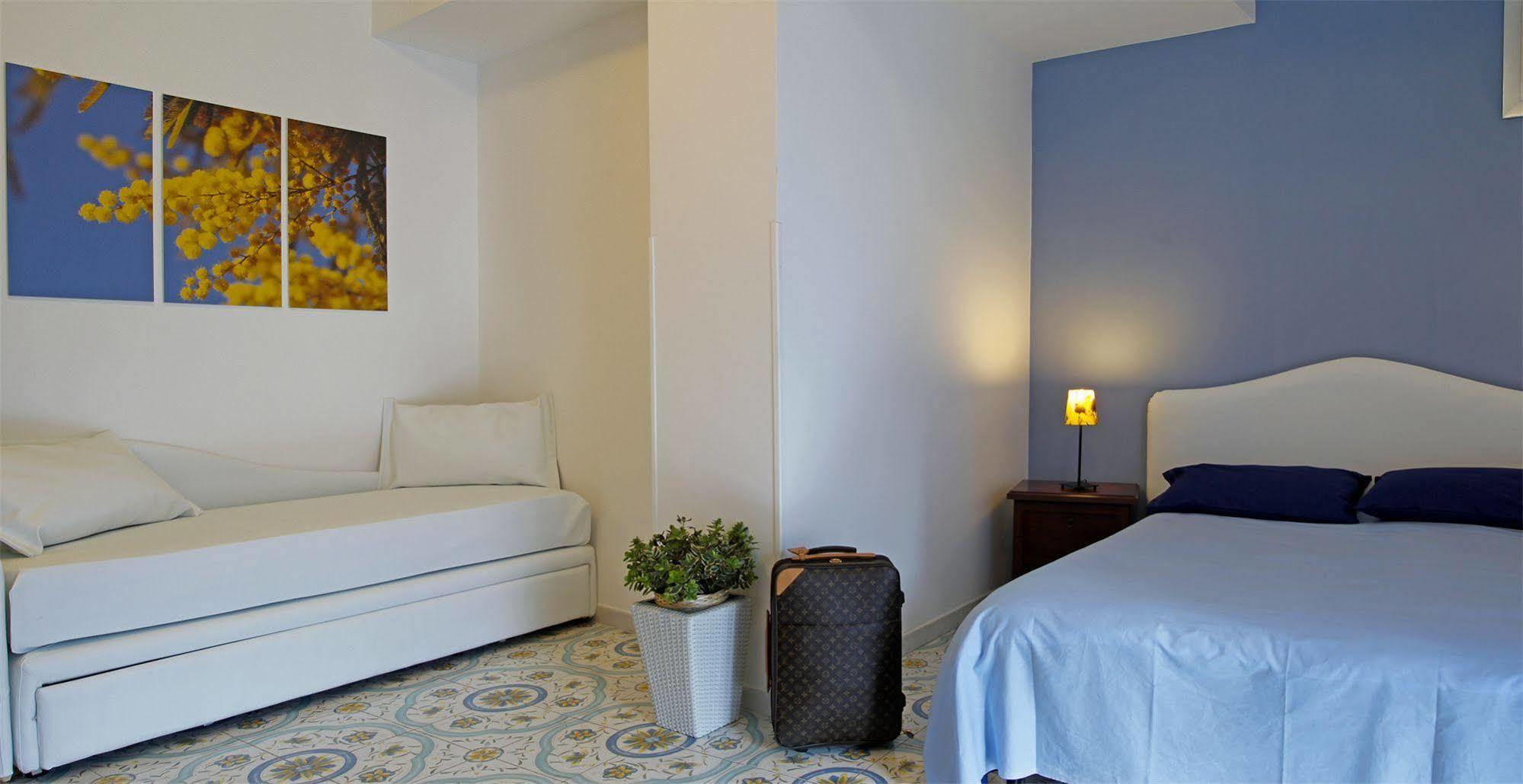 Bed & Breakfast Town 3*