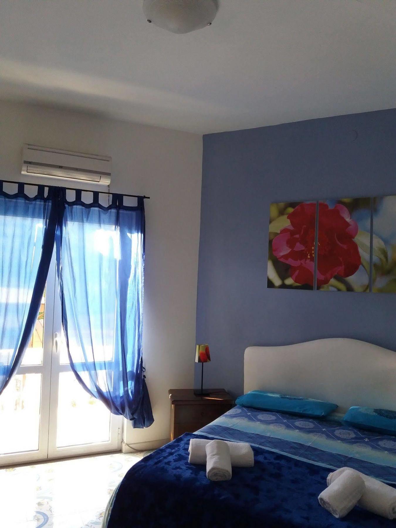 Town 3* Sorrente