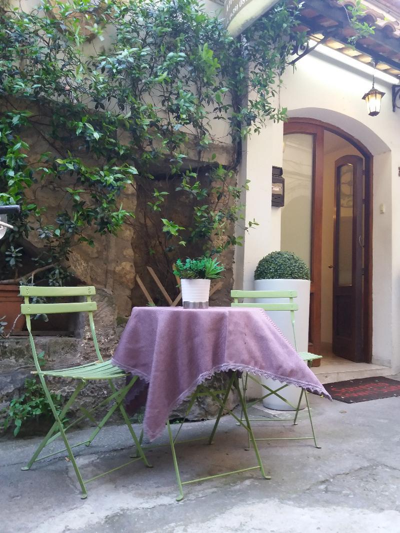 Town Couette-café 3*